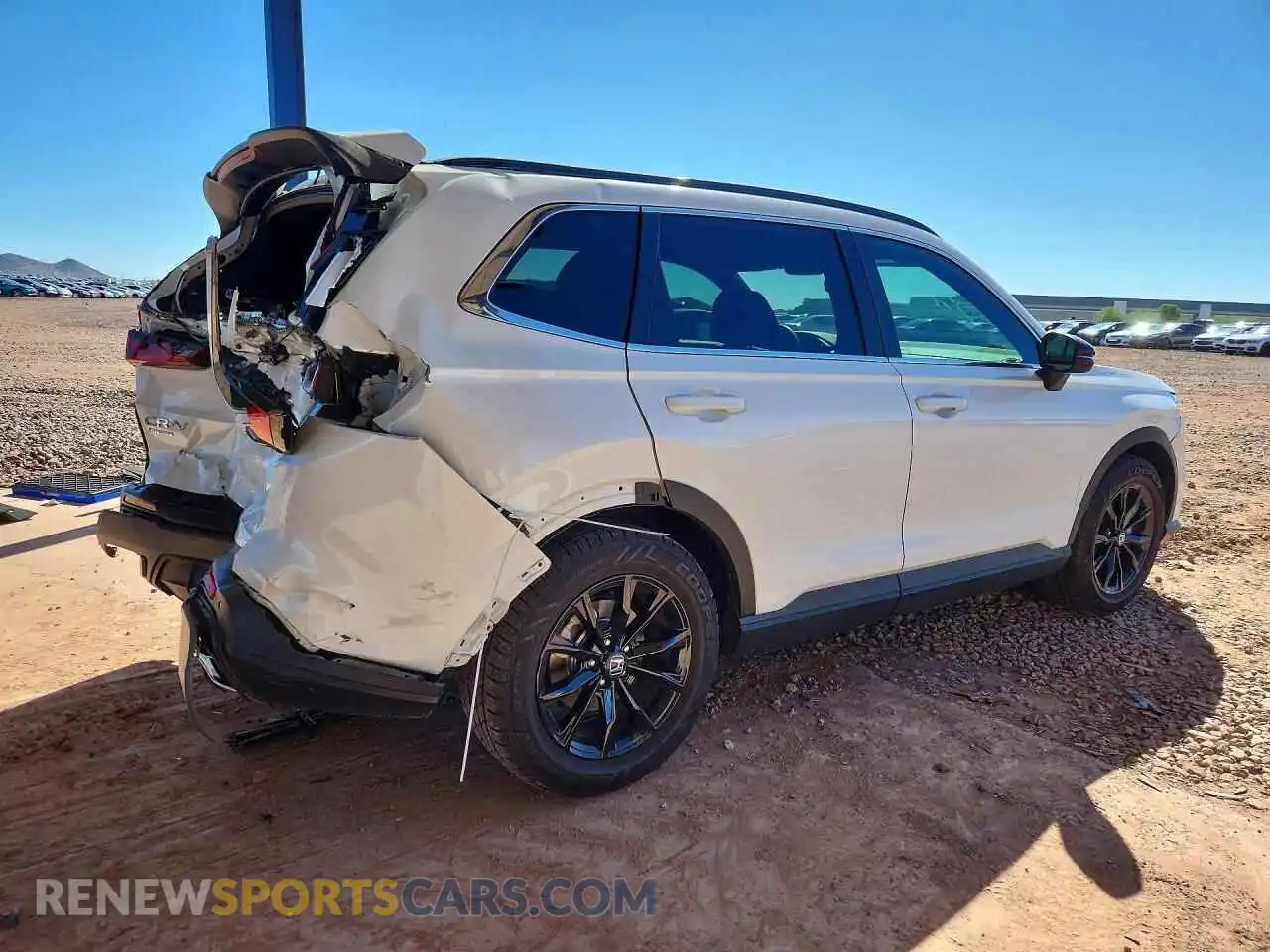 3 Photograph of a damaged car 7FARS5H84RE028282 HONDA CRV 2024