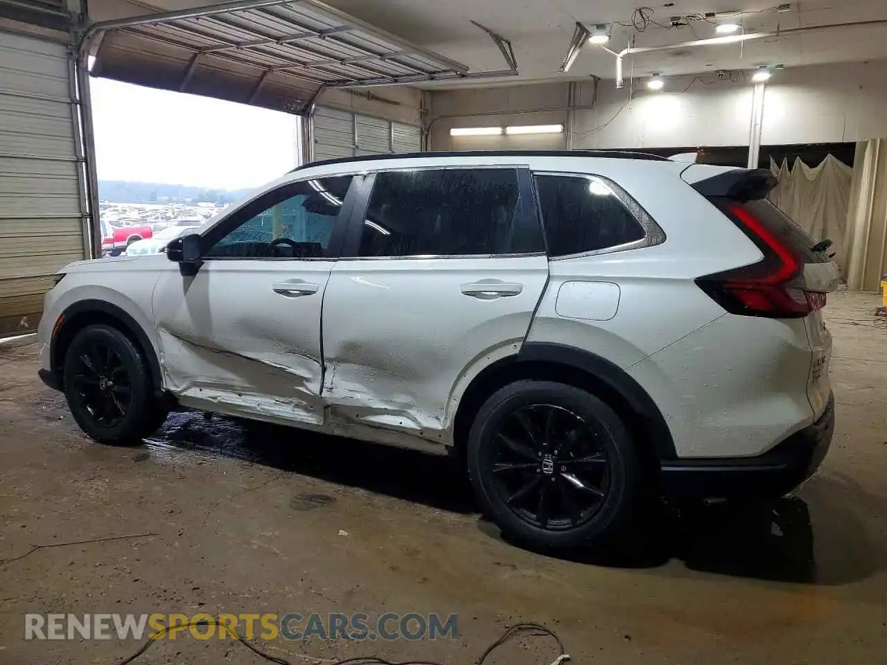 2 fotografías del automóvil dañado 7FARS5H8XRE019747 HONDA CRV 2024
