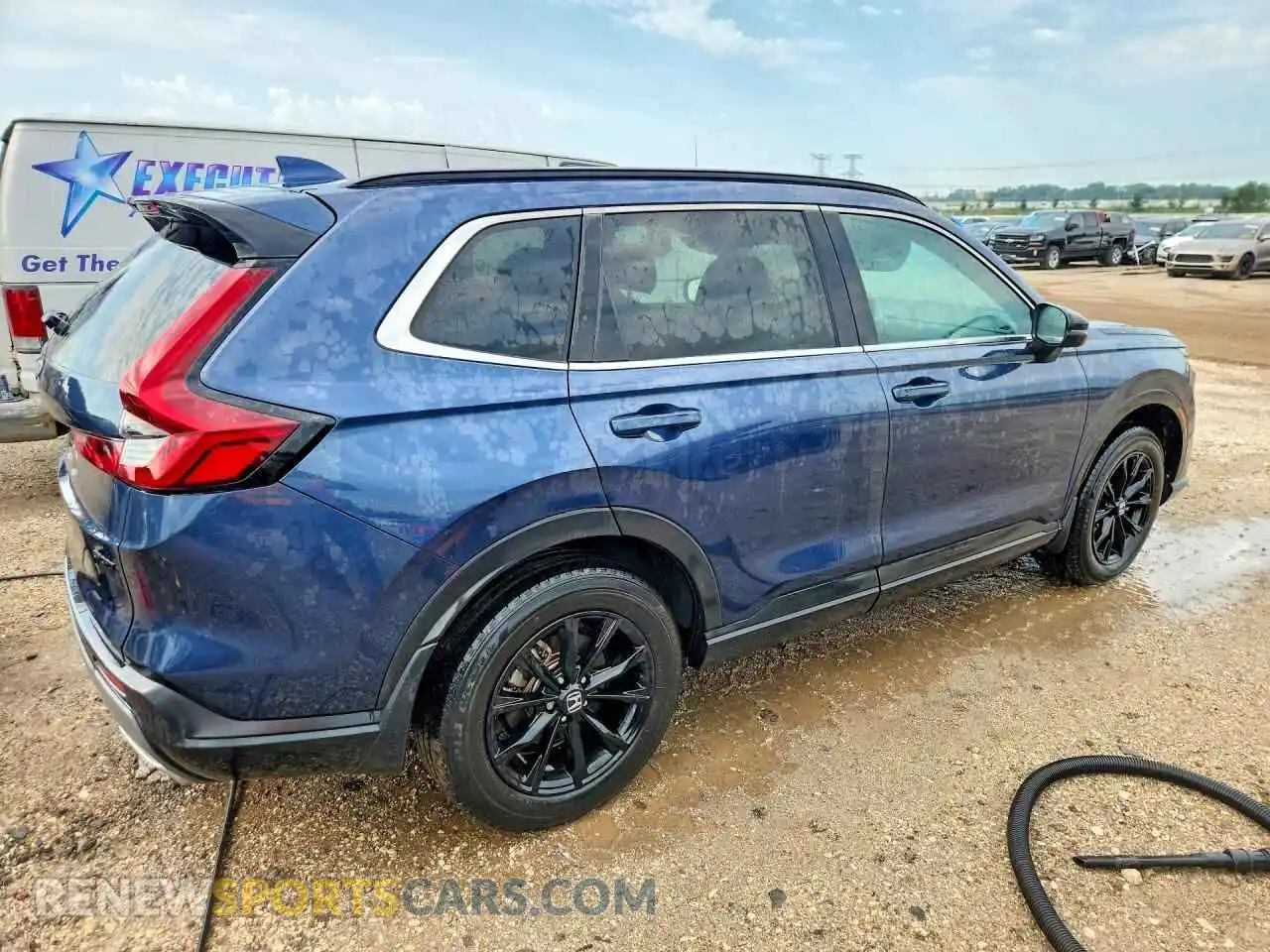 3 Photograph of a damaged car 7FARS6H52RE027207 HONDA CRV 2024