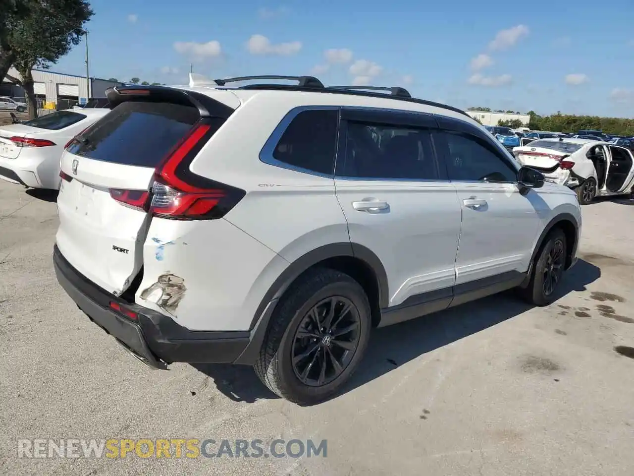 3 Photograph of a damaged car 7FARS6H58RE068585 HONDA CRV 2024