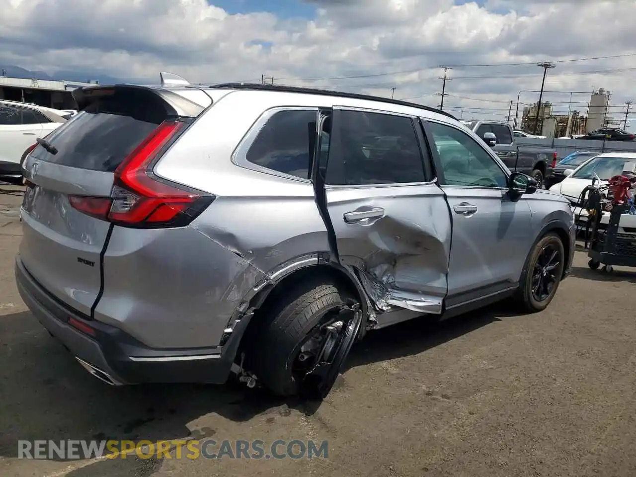 3 Photograph of a damaged car 7FARS6H82RE053042 HONDA CRV 2024