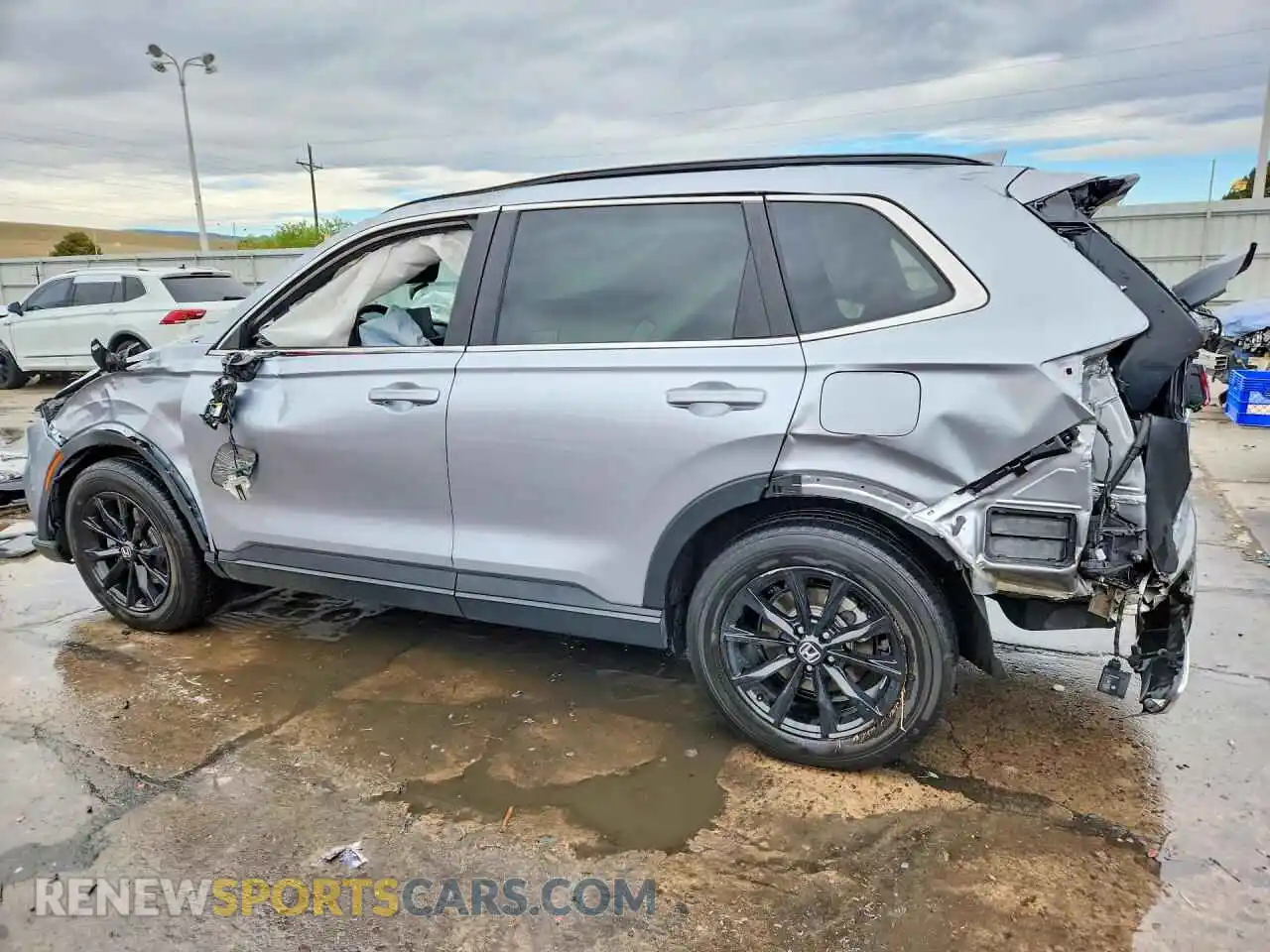 2 Photograph of a damaged car 7FARS6H86RE049706 HONDA CRV 2024