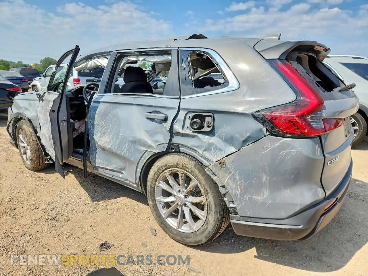 2 Photograph of a damaged car 7FARS4H48SE021316 HONDA CRV 2025