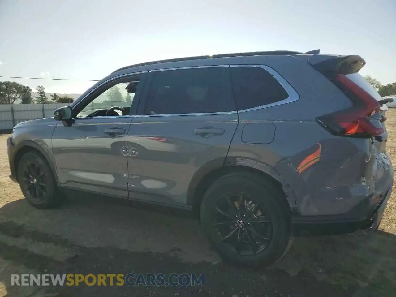 2 Photograph of a damaged car 7FARS5H55SE035138 HONDA CRV 2025