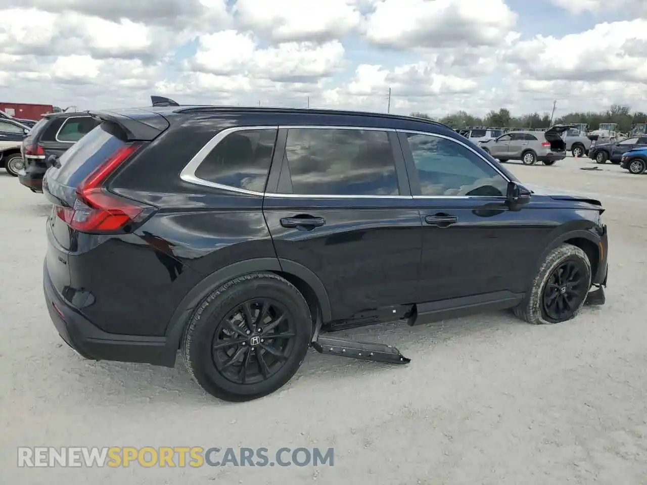 3 Photograph of a damaged car 7FARS5H57SE008331 HONDA CRV 2025