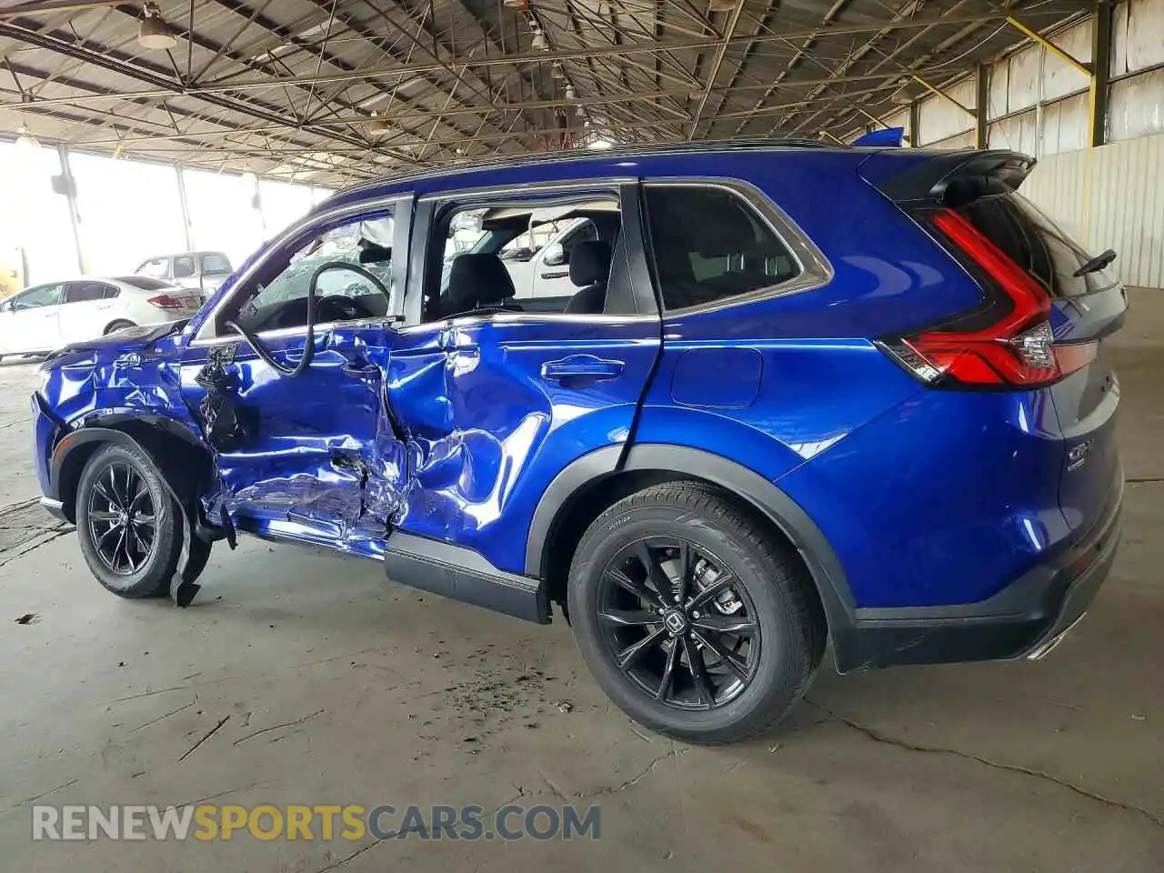2 fotografías del automóvil dañado 7FARS5H59SE013482 HONDA CRV 2025