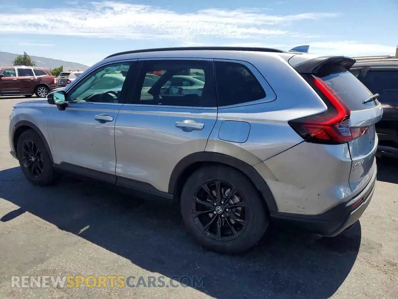 2 Photograph of a damaged car 7FARS5H80SE036708 HONDA CRV 2025