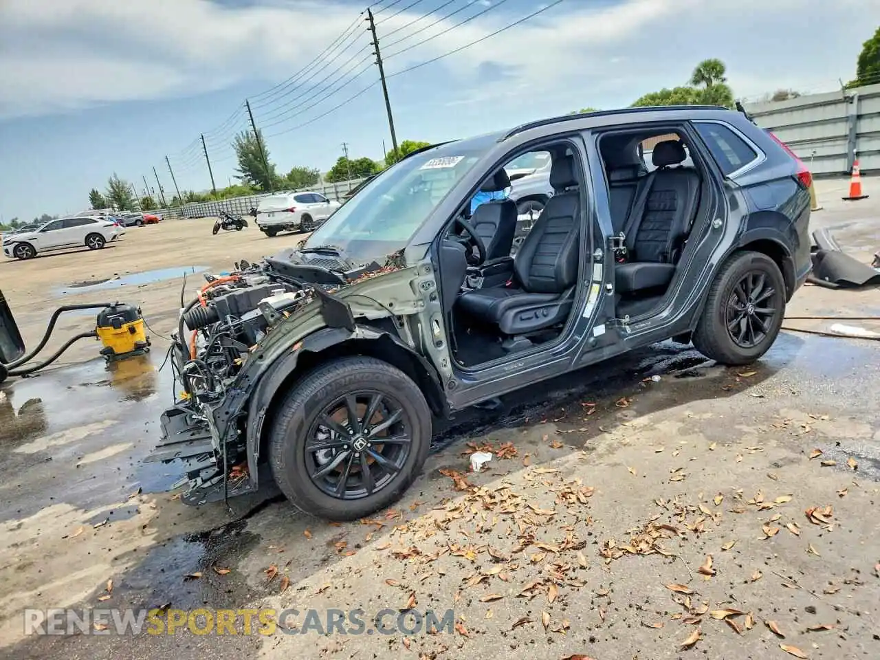 1 Photograph of a damaged car 7FARS5H85SE026448 HONDA CRV 2025