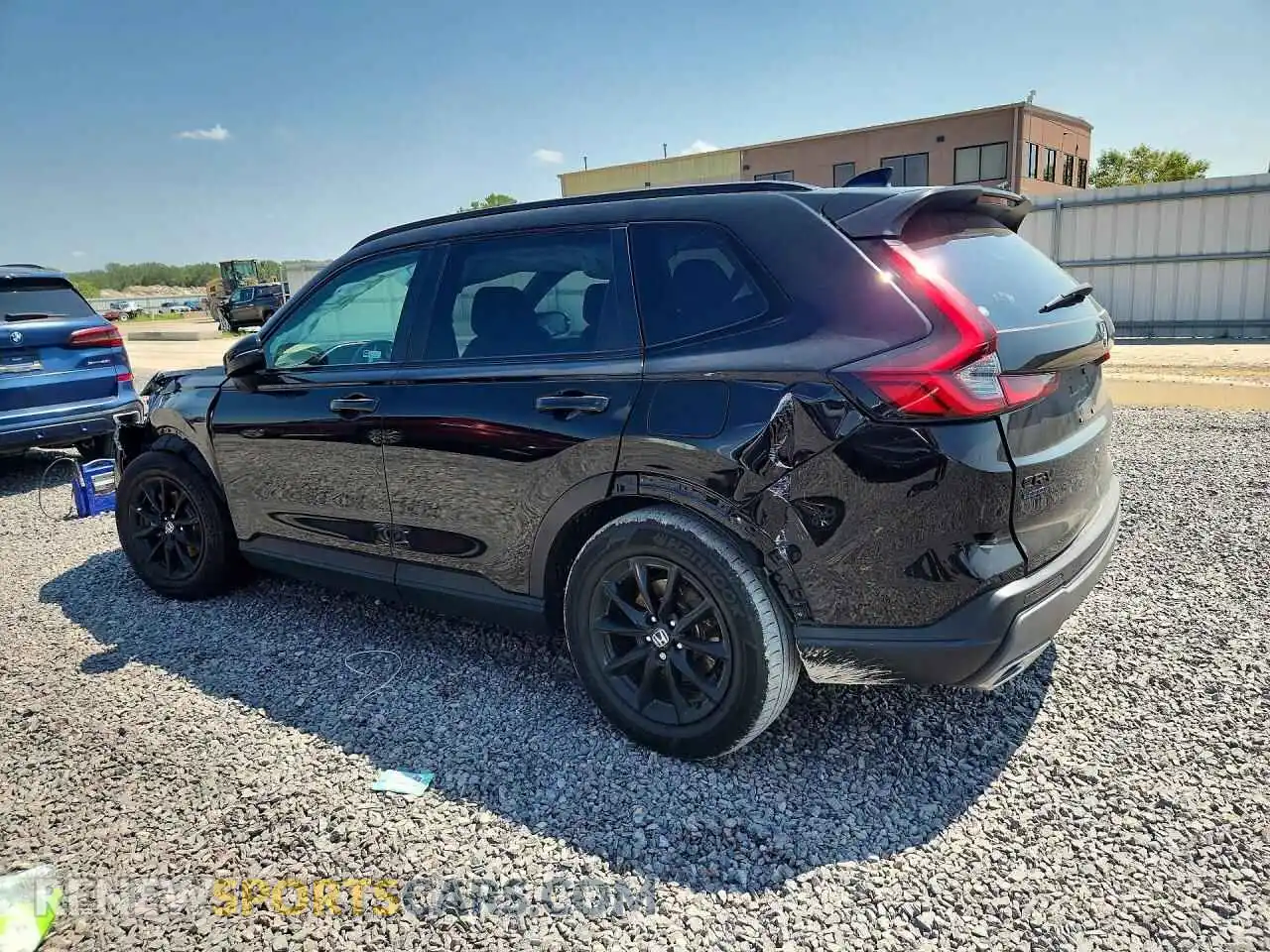 2 Фотография поврежденного автомобиля 7FARS5H82TE006479 HONDA CRV 2026