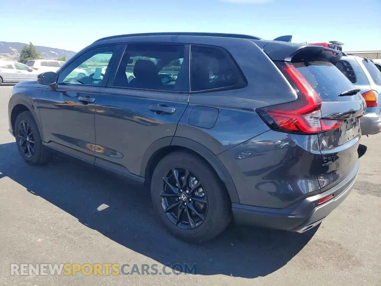 2 fotografías del automóvil dañado 7FARS6H85TE094255 HONDA CRV 2026