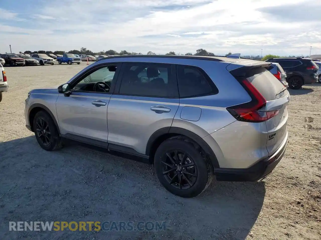 2 fotografías del automóvil dañado 7FARS6H87TE045638 HONDA CRV 2026