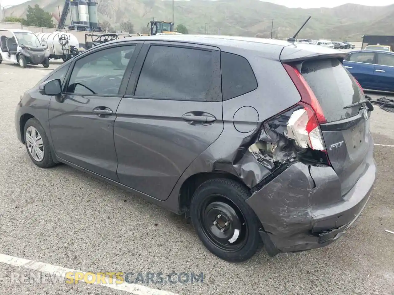 2 fotografías del automóvil dañado 3HGGK5H44KM744621 HONDA FIT 2019