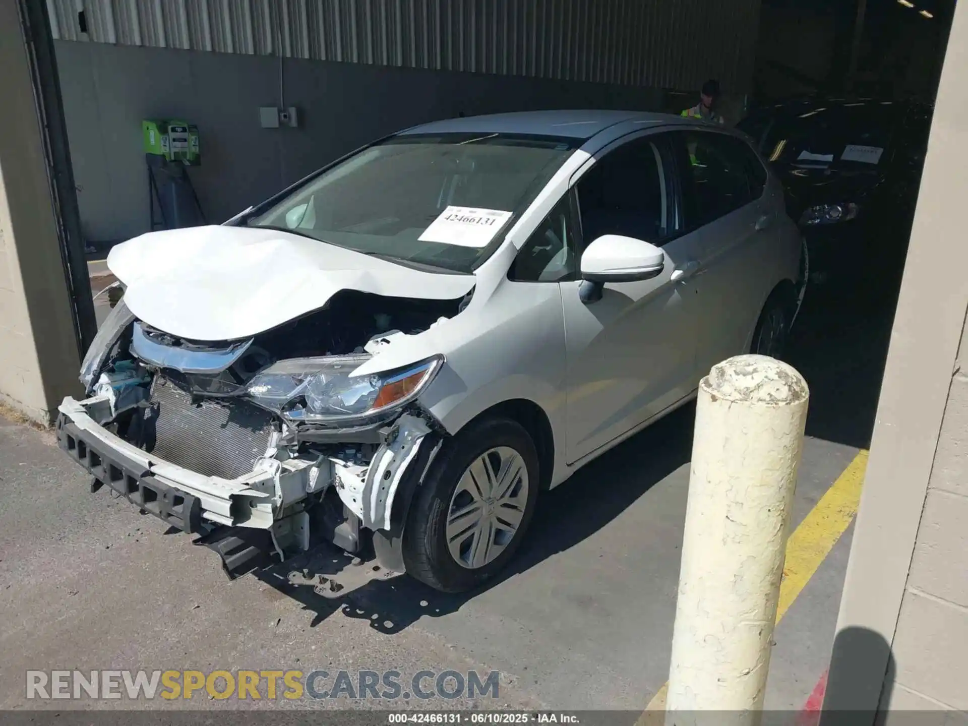 2 Photograph of a damaged car 3HGGK5H41LM718351 HONDA FIT 2020