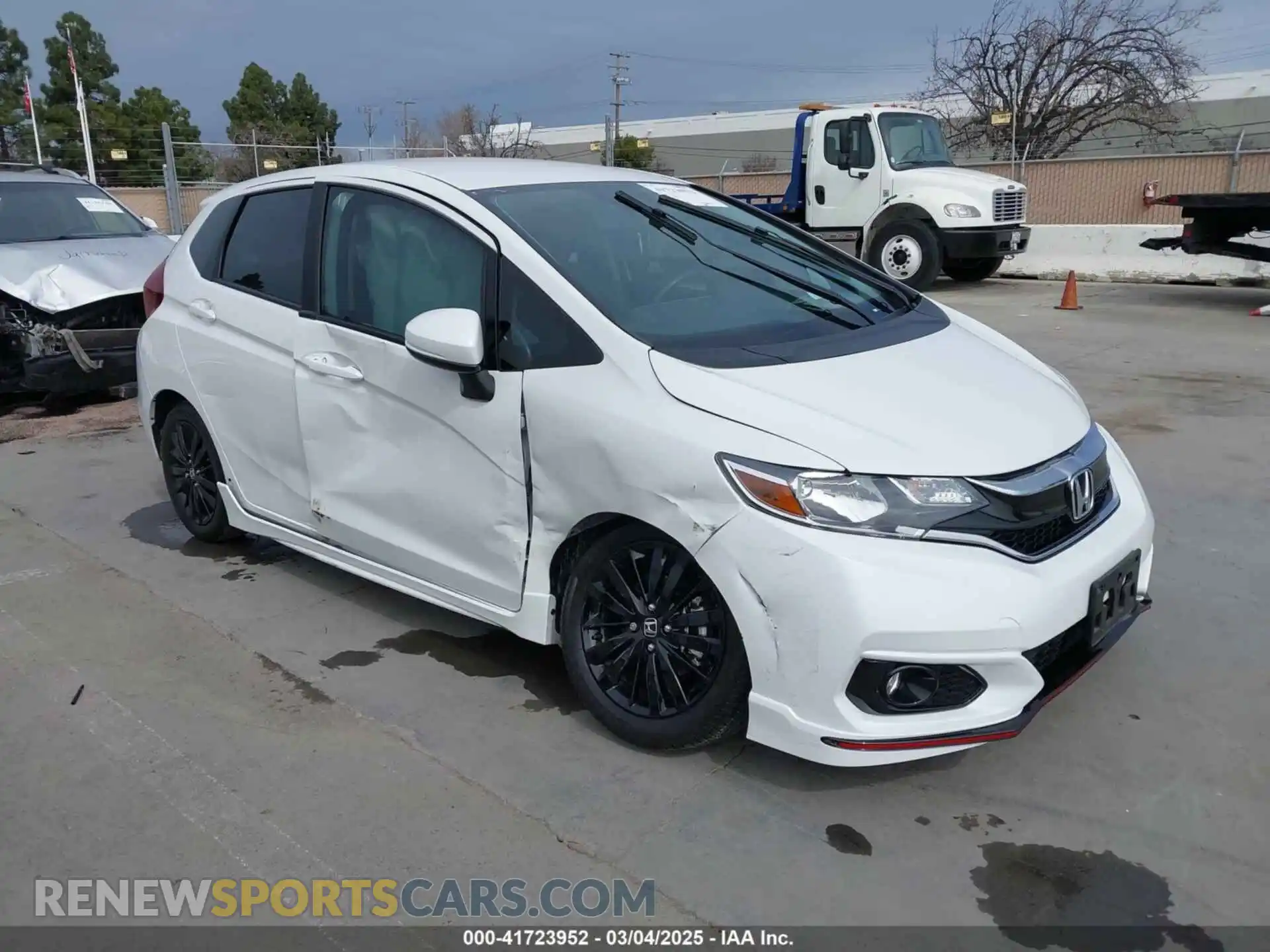 1 Photograph of a damaged car 3HGGK5H60LM719086 HONDA FIT 2020