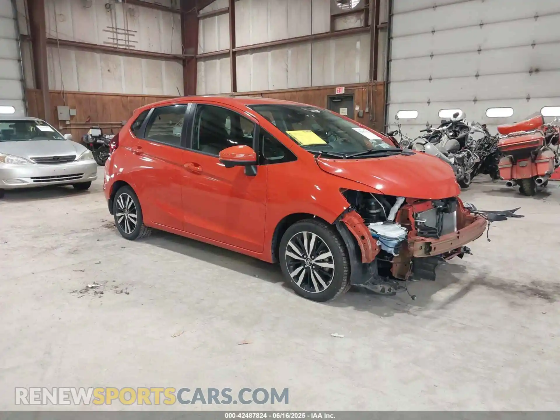 1 Photograph of a damaged car 3HGGK5H88LM729821 HONDA FIT 2020