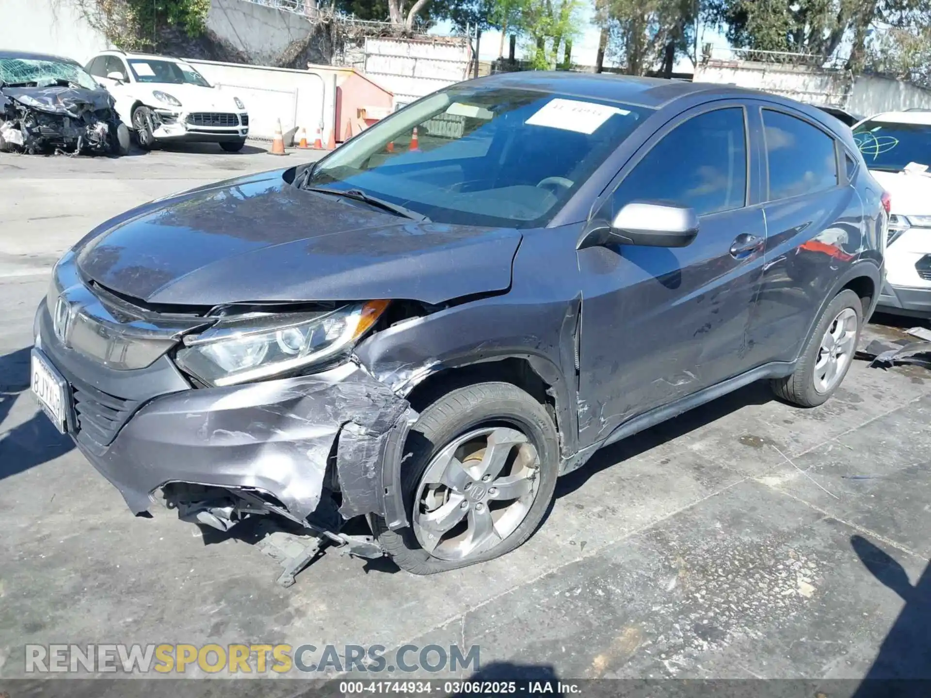 2 fotografías del automóvil dañado 3CZRU5H33KG712499 HONDA HR-V 2019