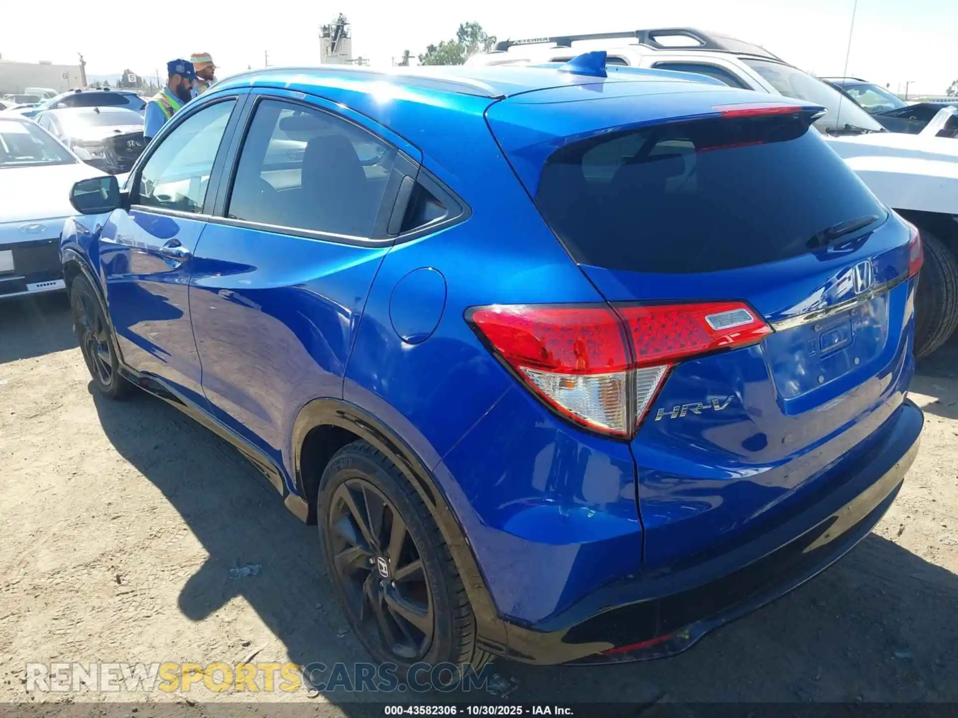 3 Photograph of a damaged car 3CZRU5H10MM701964 HONDA HR-V 2021