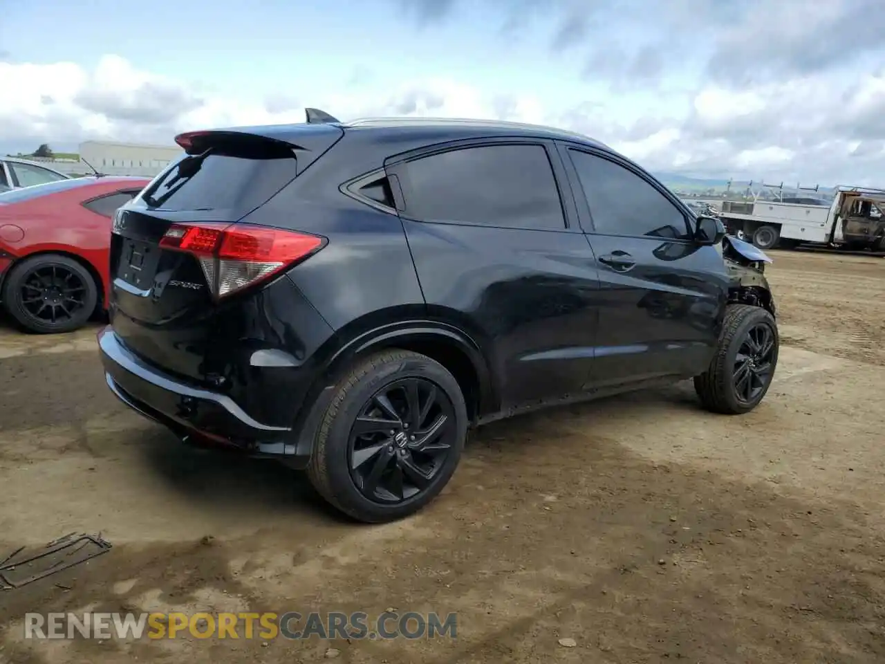 3 Photograph of a damaged car 3CZRU5H12MM734657 HONDA HR-V 2021