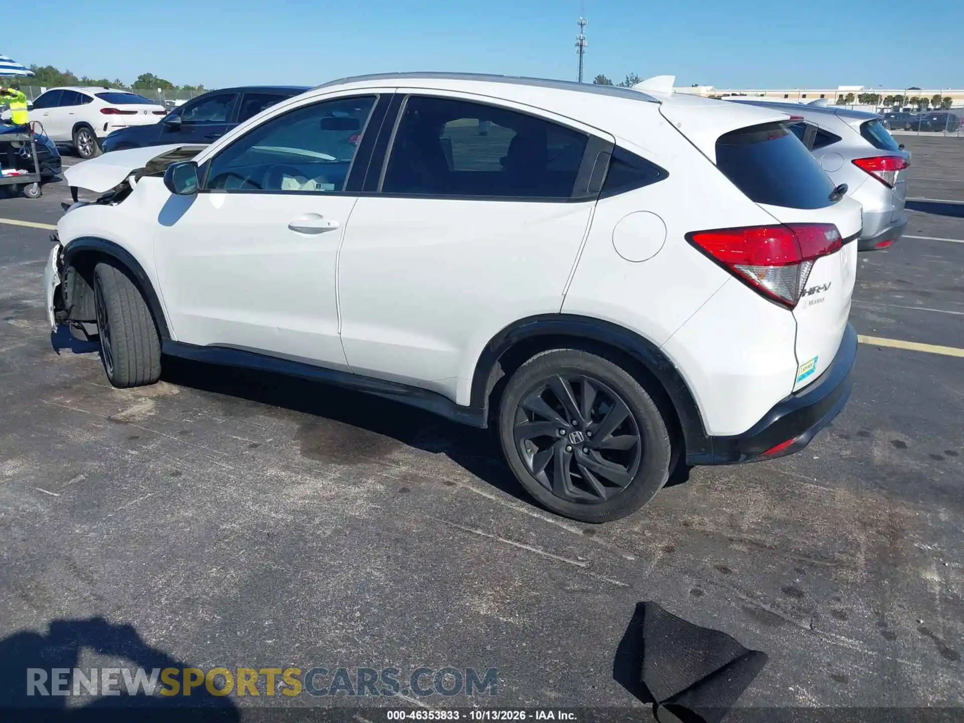 3 Photograph of a damaged car 3CZRU5H13MM730276 HONDA HR-V 2021