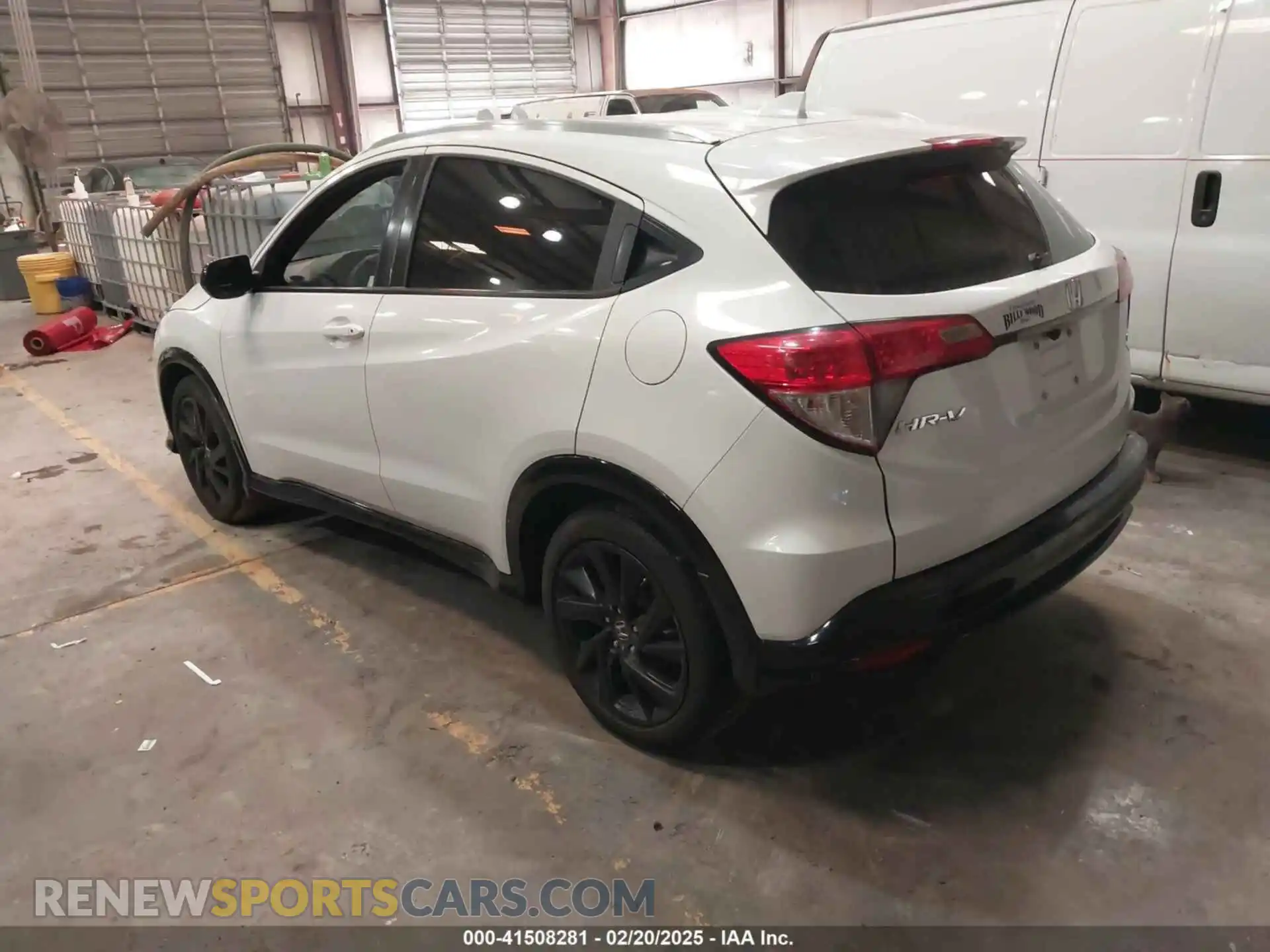 3 Photograph of a damaged car 3CZRU5H17MM732709 HONDA HR-V 2021