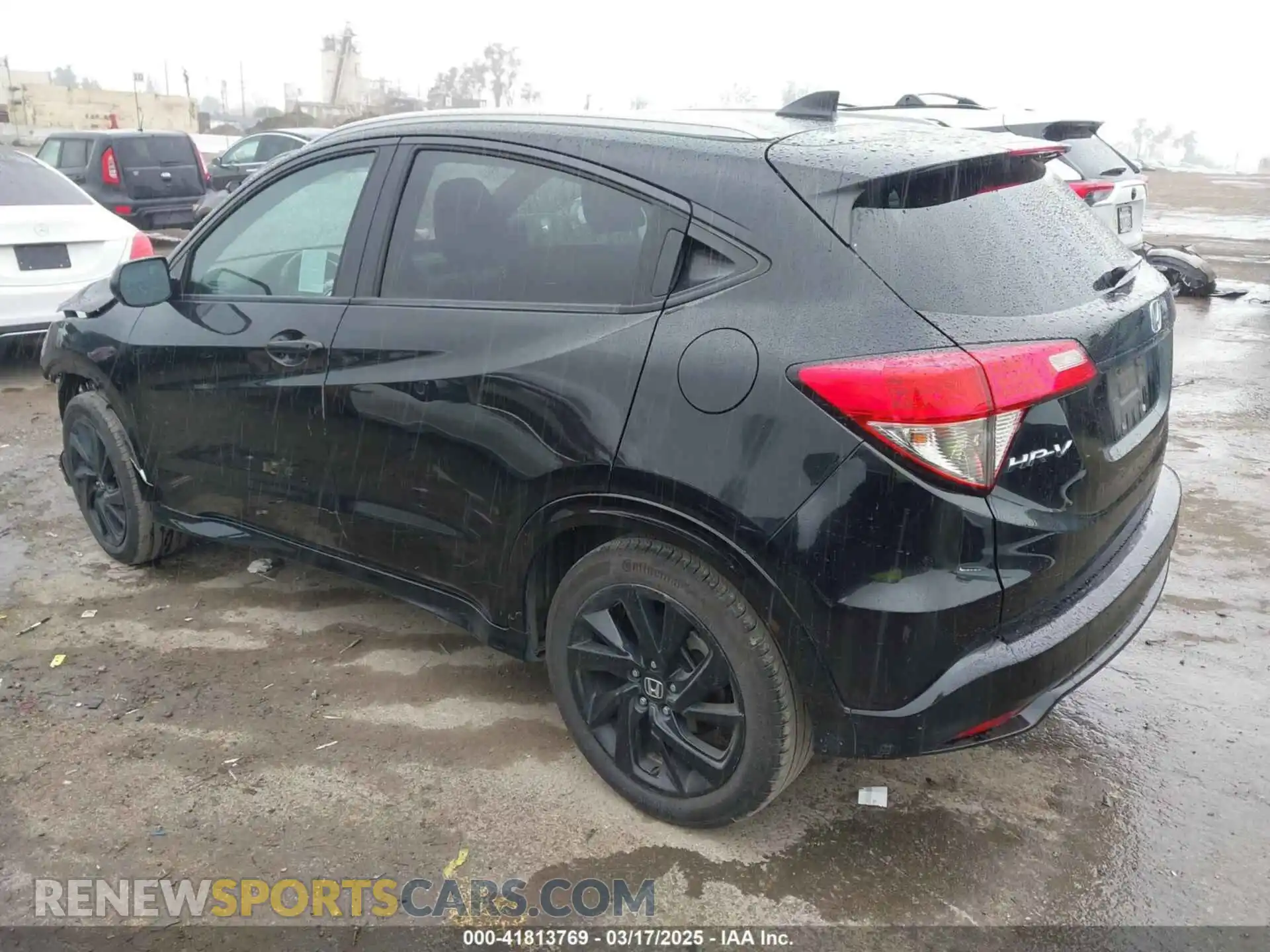 3 Photograph of a damaged car 3CZRU5H19MM708461 HONDA HR-V 2021