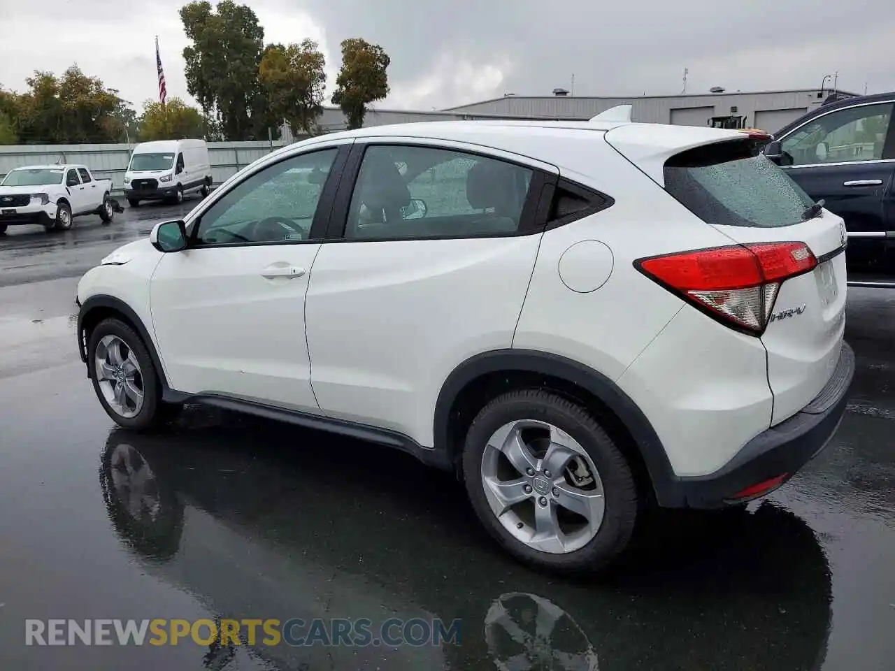 2 fotografías del automóvil dañado 3CZRU5H32MM723904 HONDA HR-V 2021