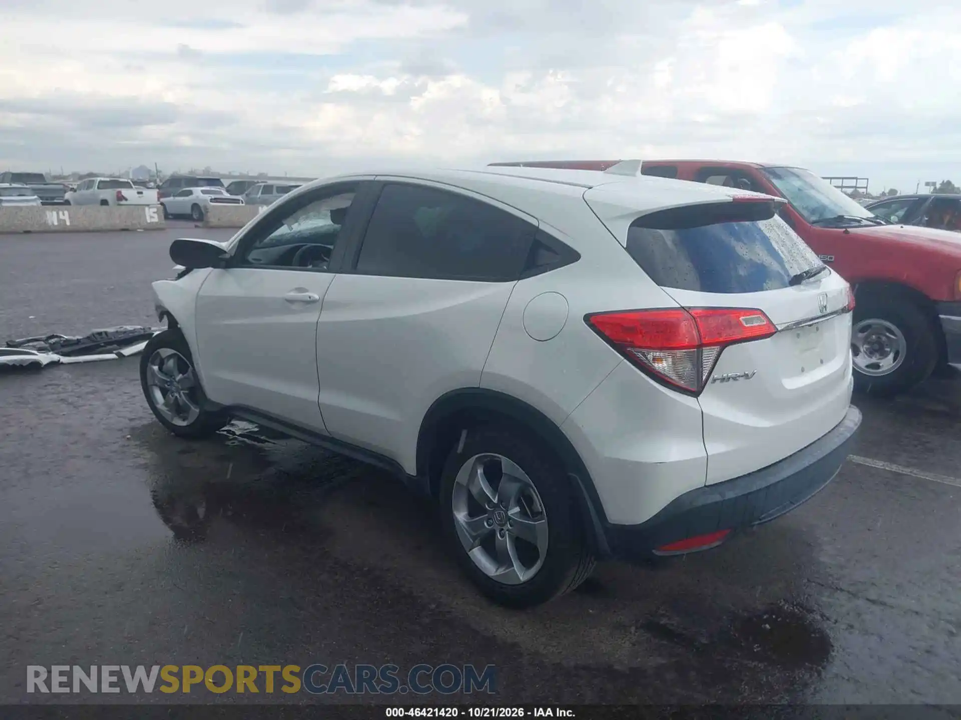 3 Photograph of a damaged car 3CZRU5H33MM711227 HONDA HR-V 2021