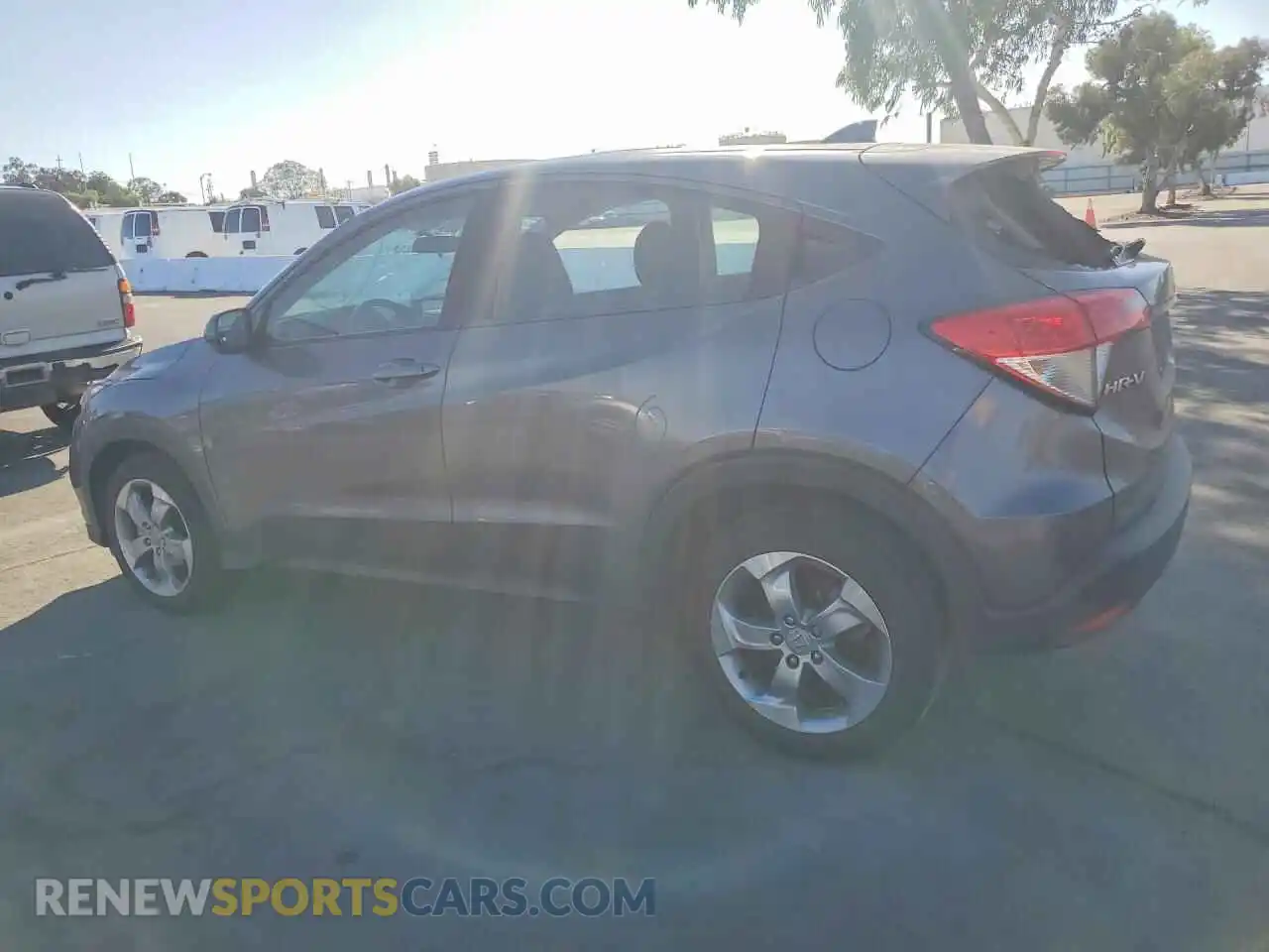 2 Photograph of a damaged car 3CZRU5H35MM704389 HONDA HR-V 2021