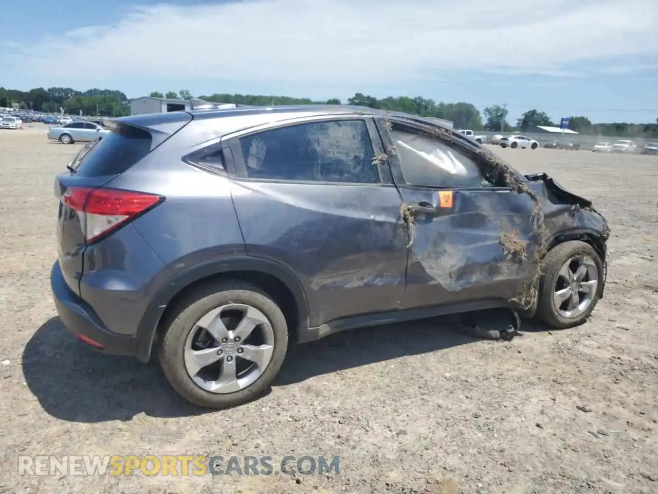 3 Photograph of a damaged car 3CZRU5H36MM704403 HONDA HR-V 2021