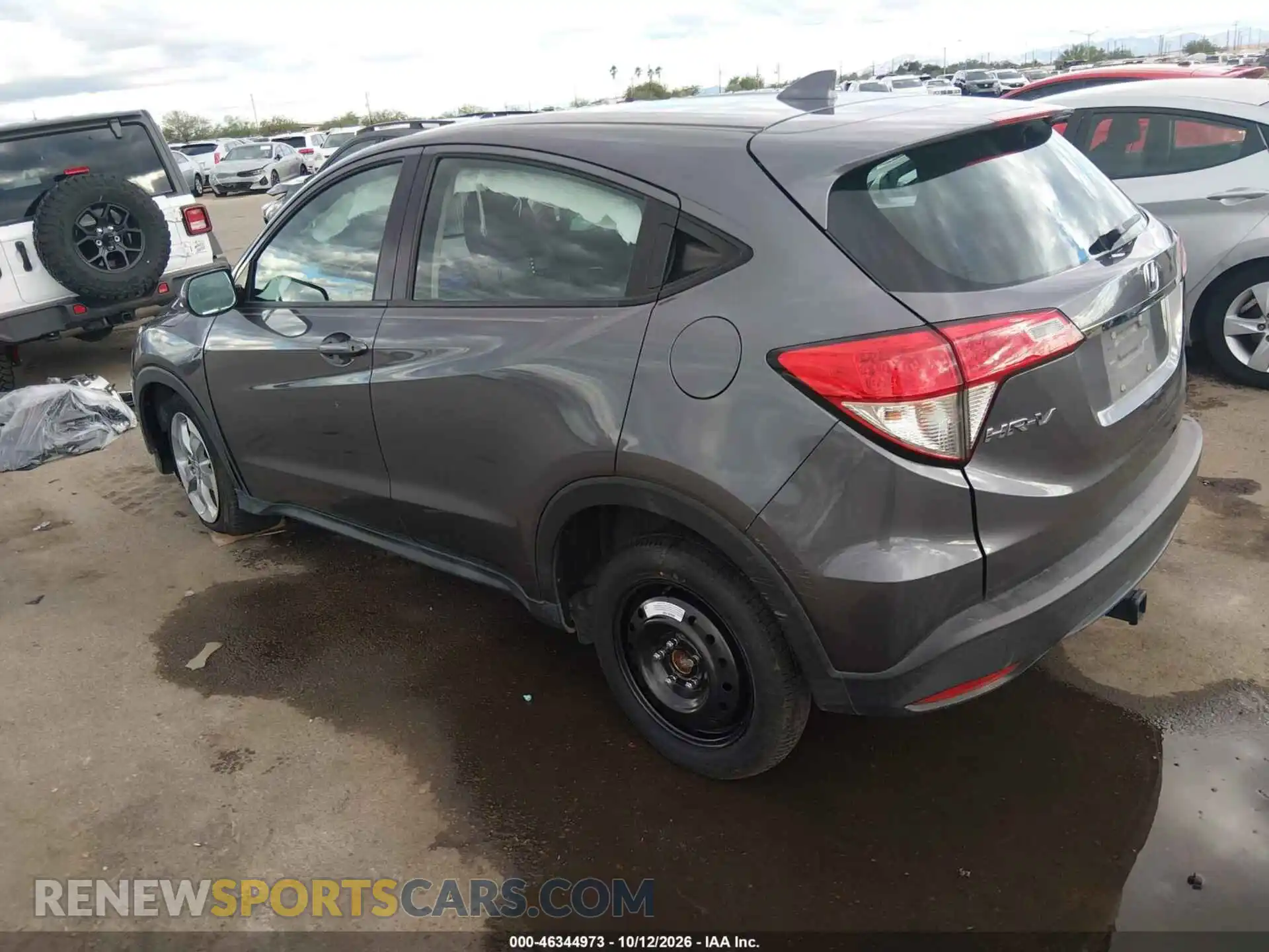 3 Photograph of a damaged car 3CZRU5H36MM709892 HONDA HR-V 2021