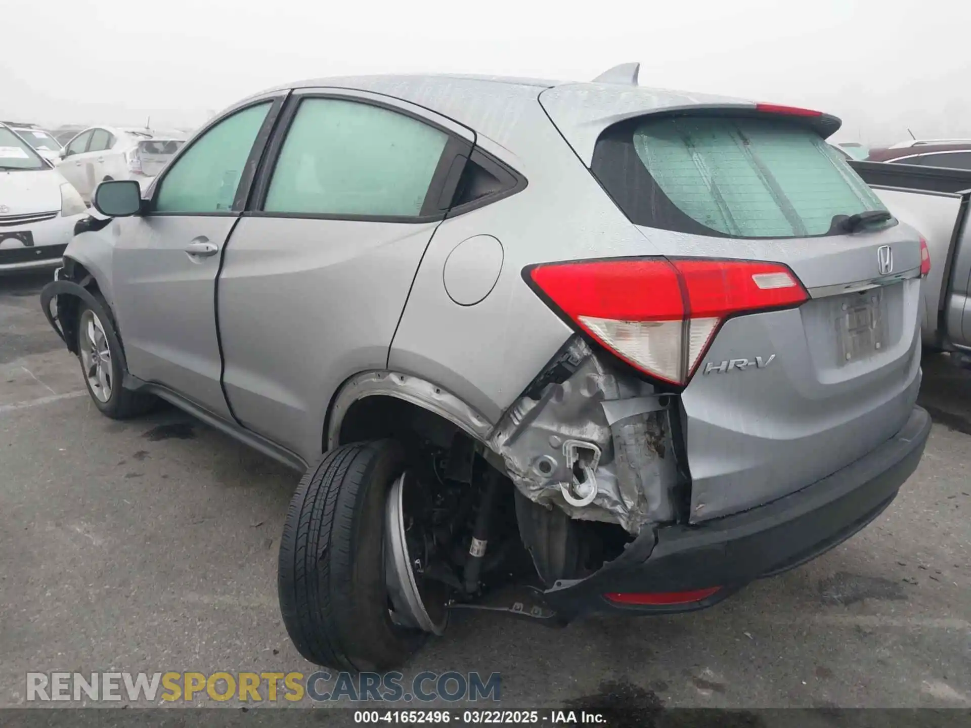3 Photograph of a damaged car 3CZRU5H37MM730671 HONDA HR-V 2021
