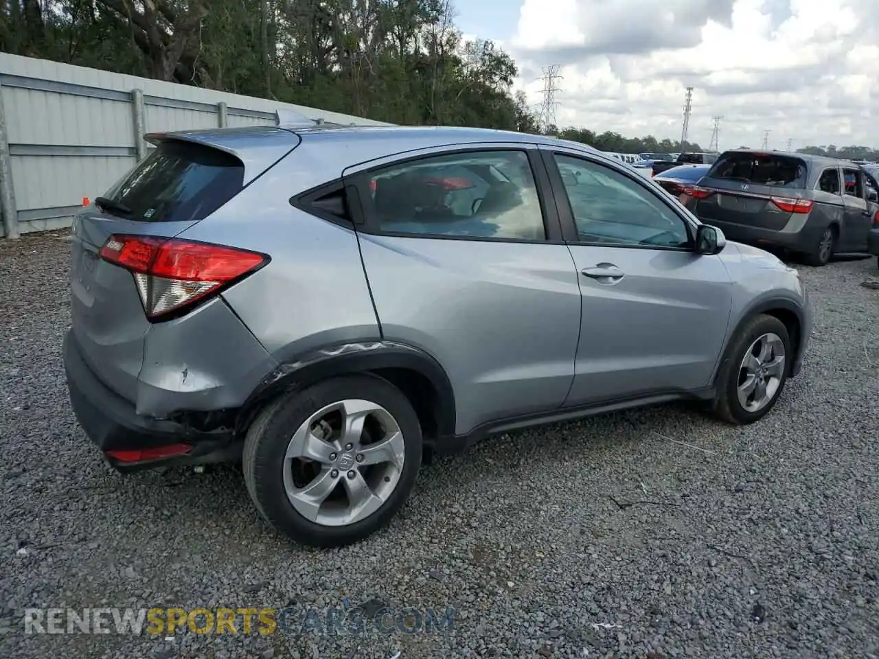3 Photograph of a damaged car 3CZRU5H39MM726413 HONDA HR-V 2021