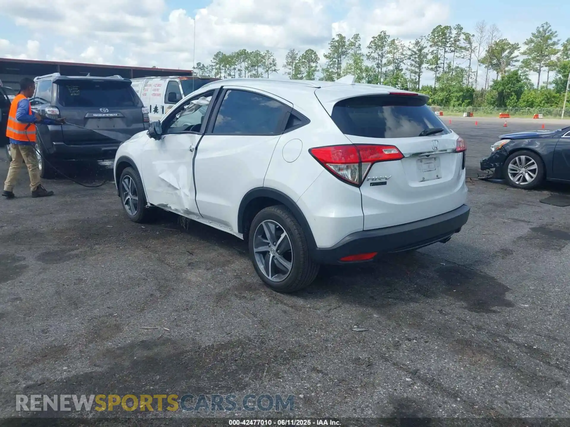 3 fotografías del automóvil dañado 3CZRU5H50MM711557 HONDA HR-V 2021