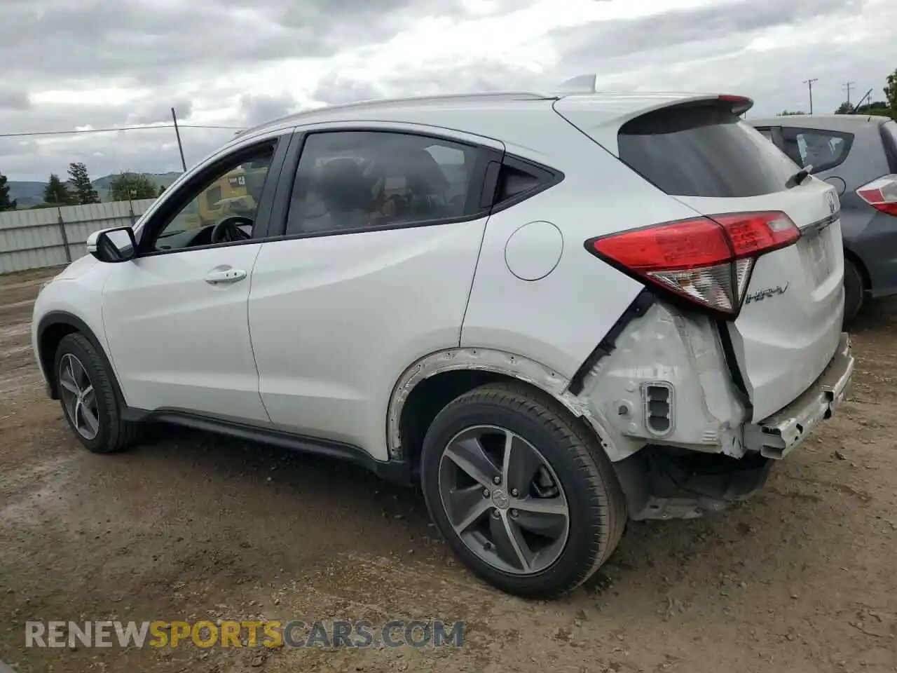 2 Photograph of a damaged car 3CZRU5H52MM732572 HONDA HR-V 2021