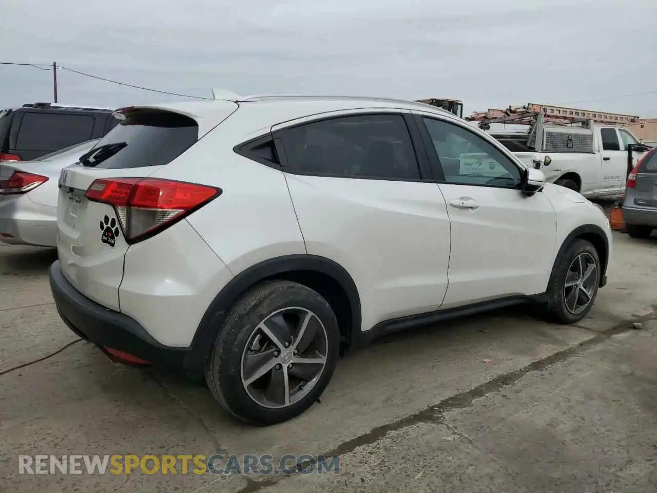 3 Photograph of a damaged car 3CZRU5H5XMM720587 HONDA HR-V 2021