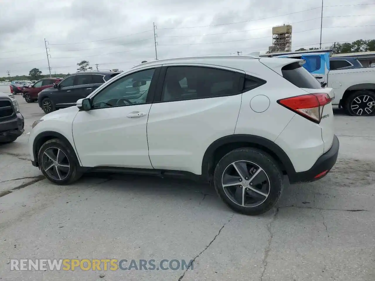 2 Photograph of a damaged car 3CZRU5H71MM703968 HONDA HR-V 2021