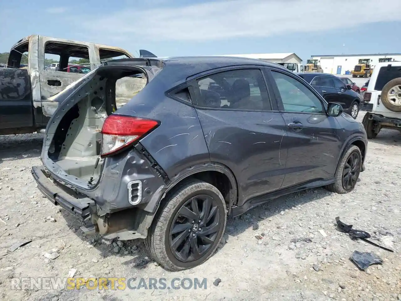 3 Photograph of a damaged car 3CZRU6H10MM754248 HONDA HR-V 2021