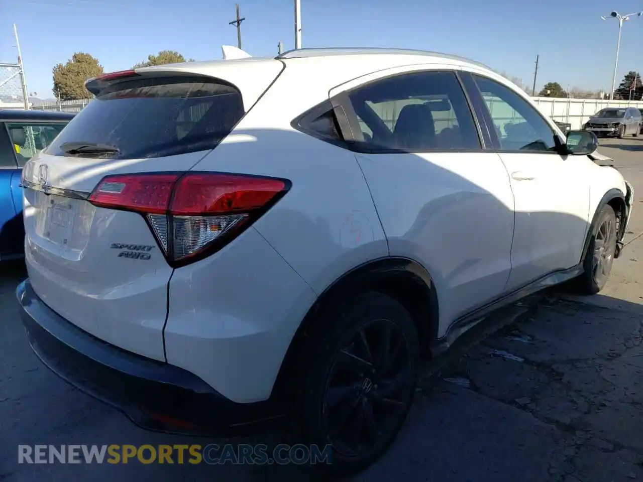3 Photograph of a damaged car 3CZRU6H11MM726362 HONDA HR-V 2021