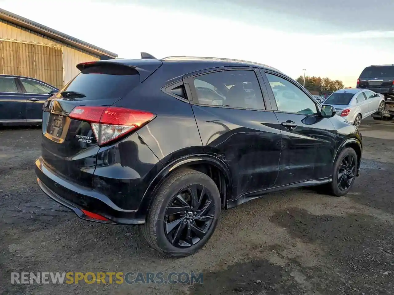 3 Photograph of a damaged car 3CZRU6H12MM706024 HONDA HR-V 2021