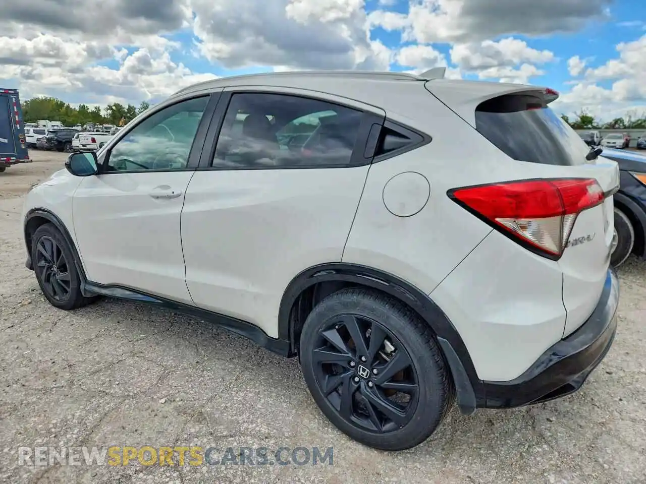 2 Photograph of a damaged car 3CZRU6H13MM737007 HONDA HR-V 2021