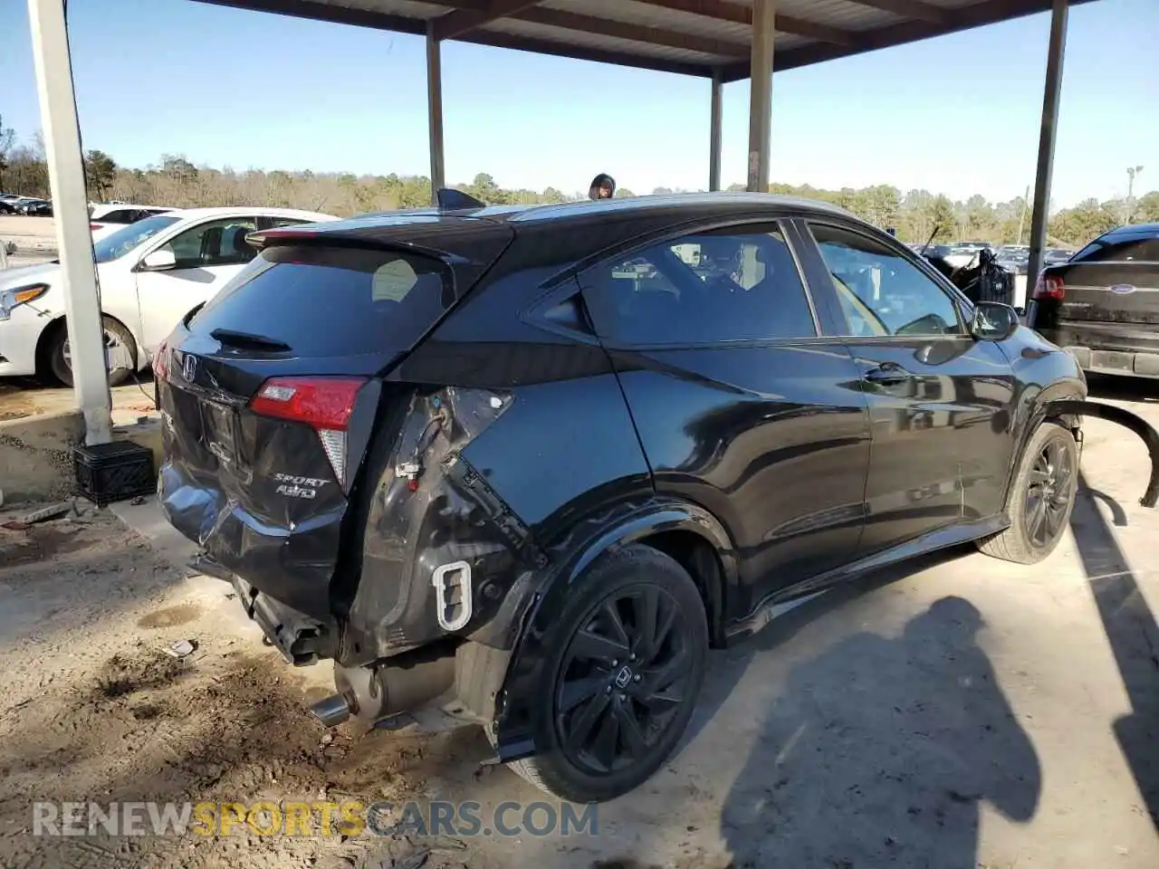 3 Photograph of a damaged car 3CZRU6H15MM733993 HONDA HR-V 2021