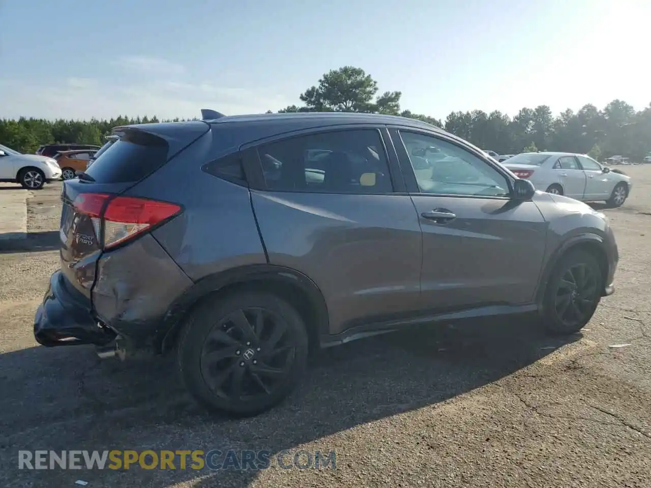 3 Photograph of a damaged car 3CZRU6H18MM752571 HONDA HR-V 2021