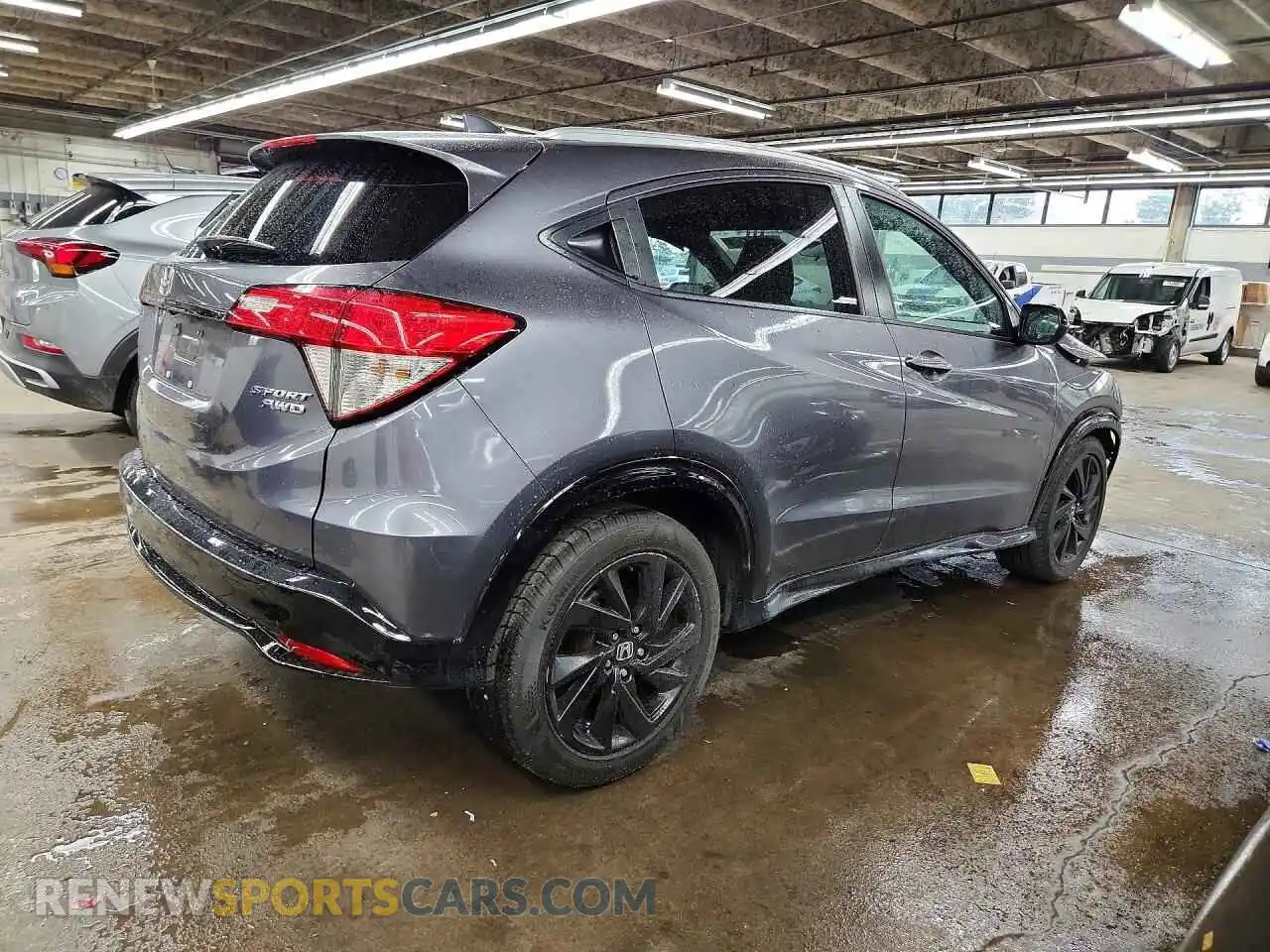 3 Photograph of a damaged car 3CZRU6H19MM727582 HONDA HR-V 2021