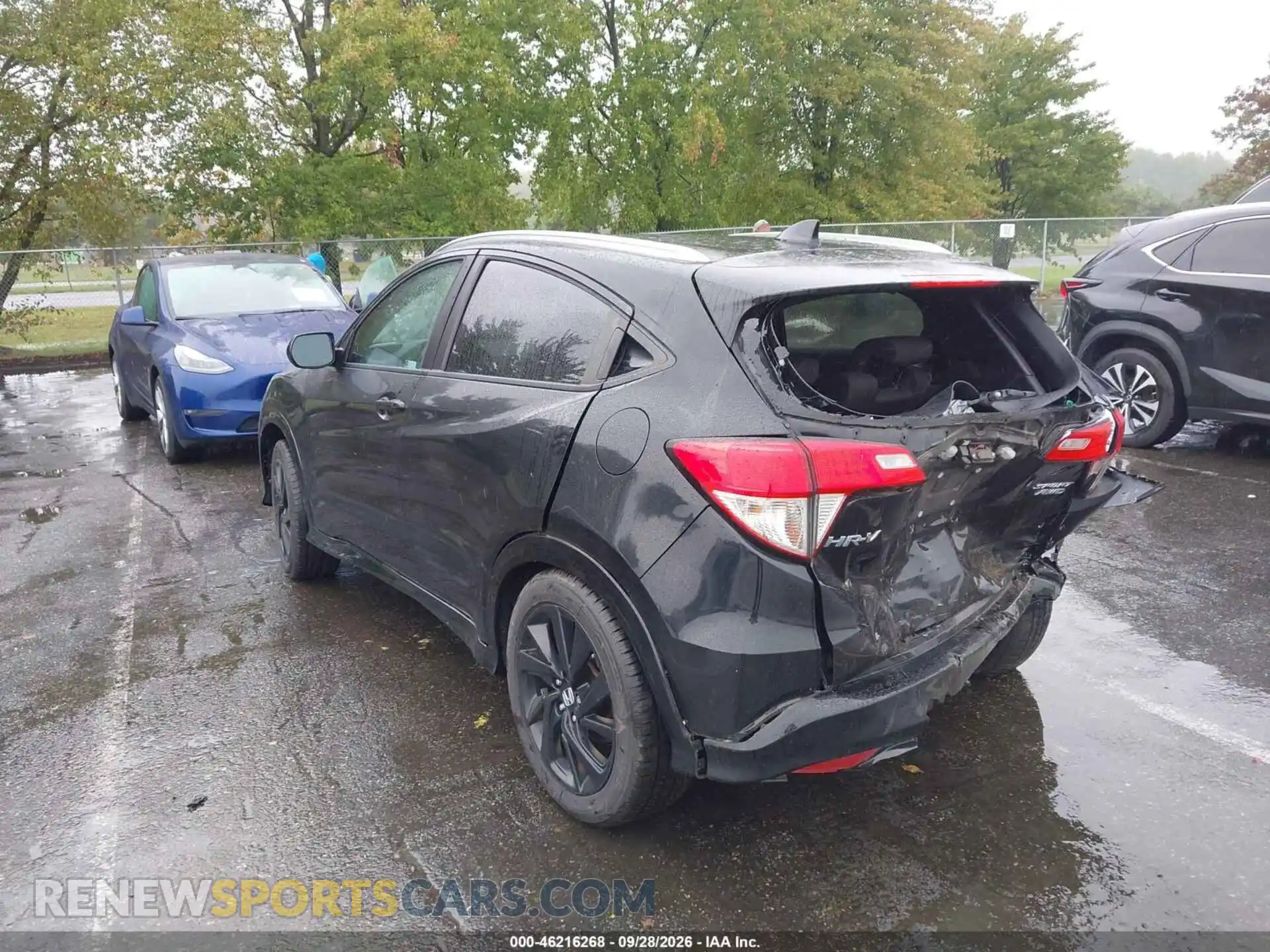 3 Photograph of a damaged car 3CZRU6H19MM742082 HONDA HR-V 2021