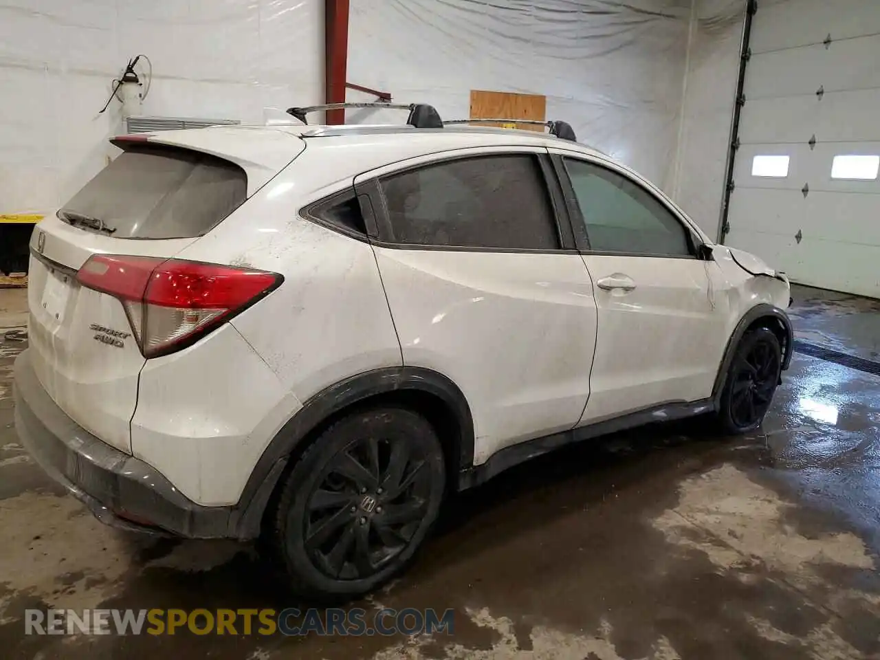3 Photograph of a damaged car 3CZRU6H19MM752921 HONDA HR-V 2021
