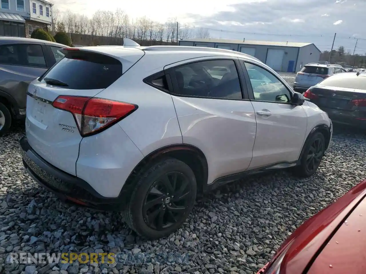 3 Photograph of a damaged car 3CZRU6H1XMM725095 HONDA HR-V 2021