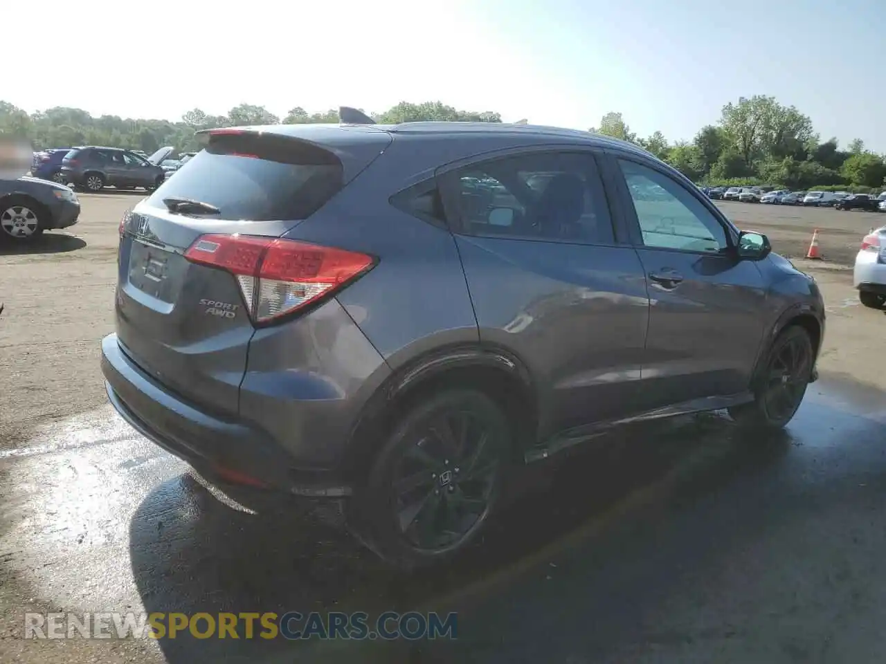 3 Photograph of a damaged car 3CZRU6H1XMM733553 HONDA HR-V 2021