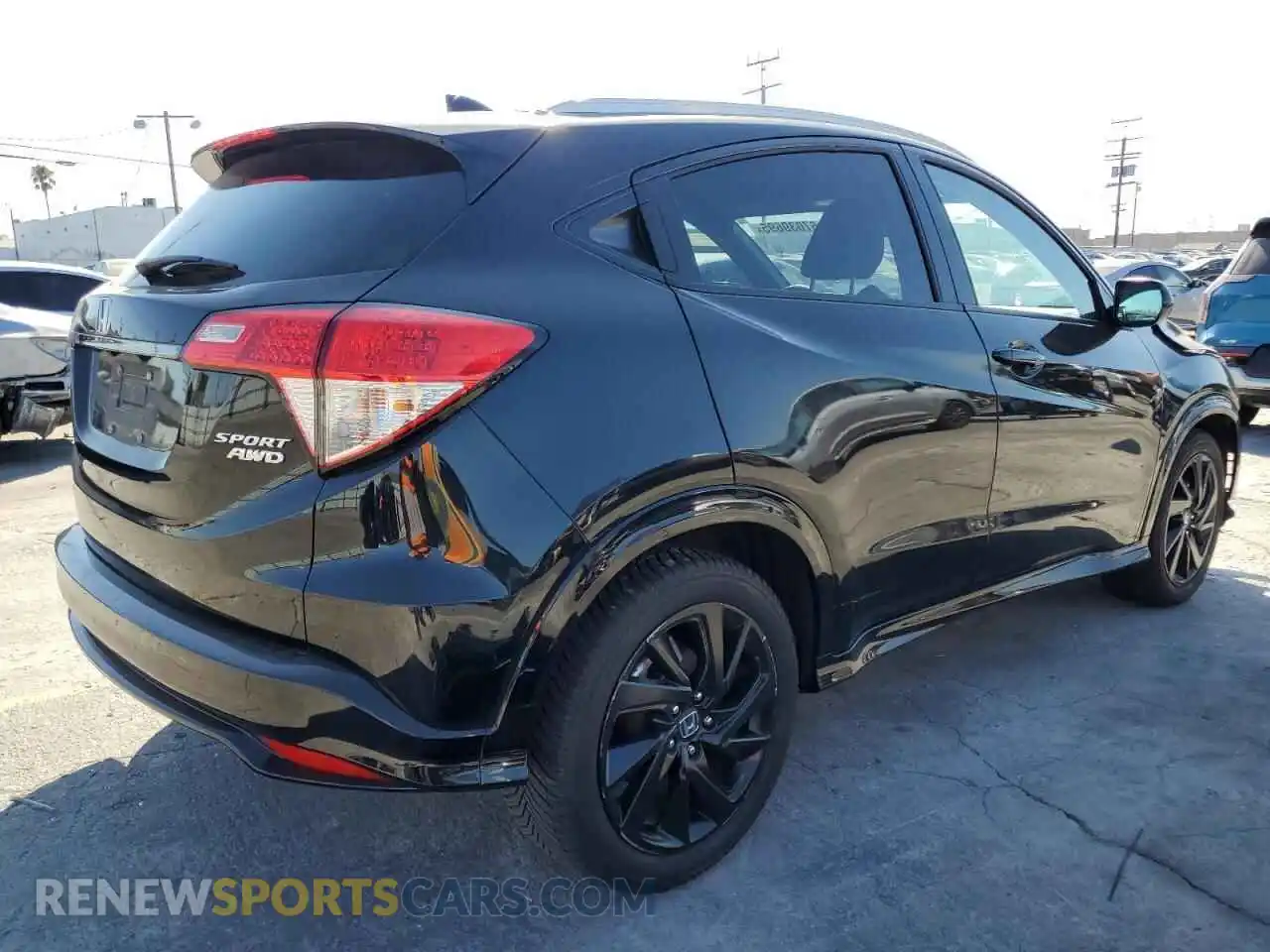 3 Photograph of a damaged car 3CZRU6H1XMM750031 HONDA HR-V 2021