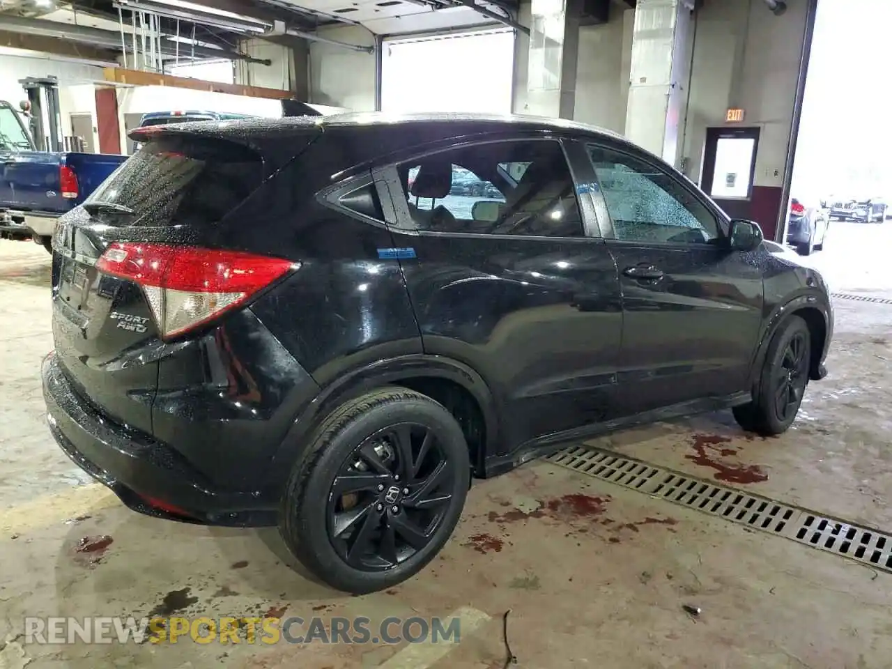 3 Photograph of a damaged car 3CZRU6H1XMM752443 HONDA HR-V 2021