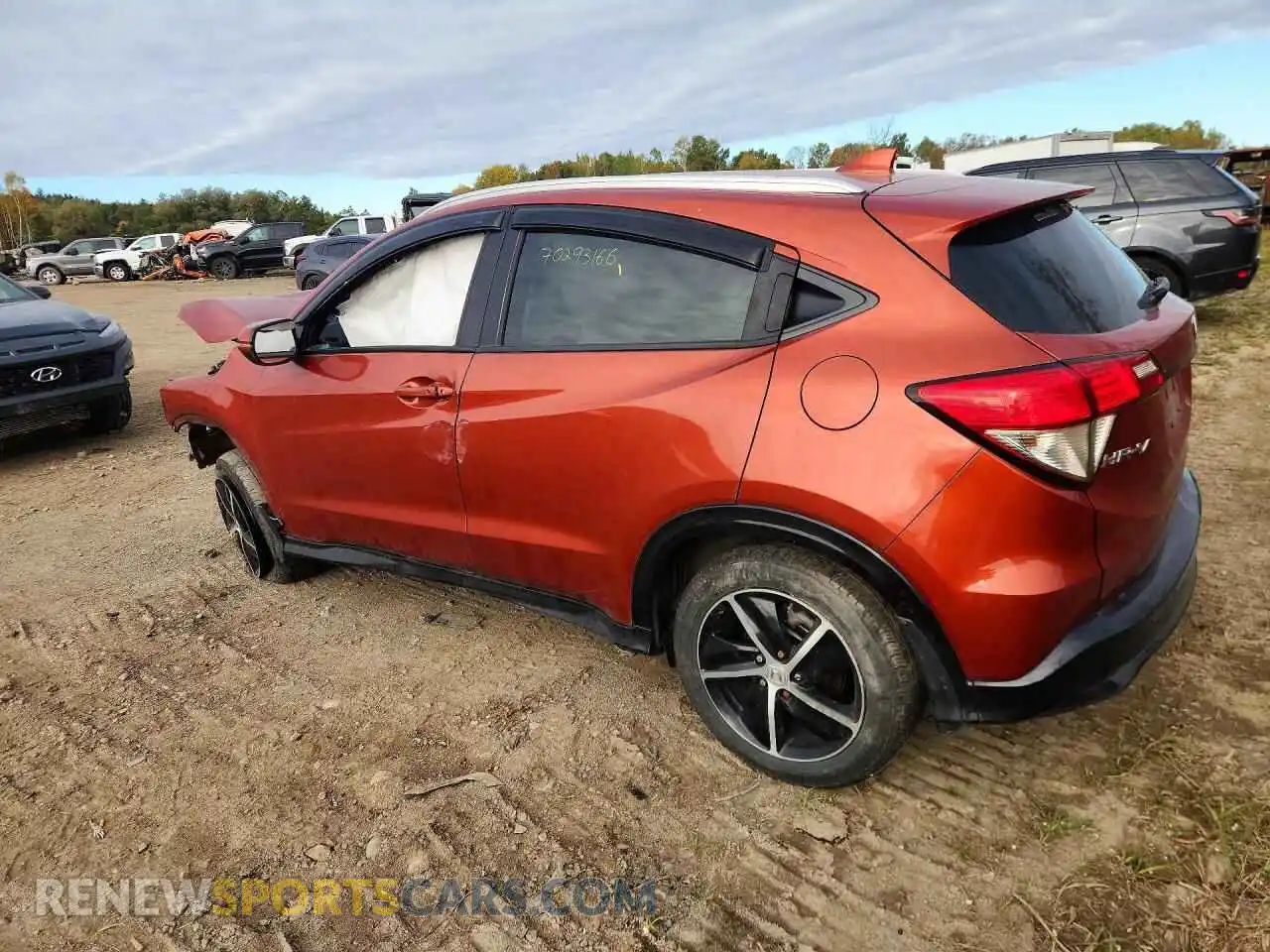 2 Photograph of a damaged car 3CZRU6H20MM101671 HONDA HR-V 2021